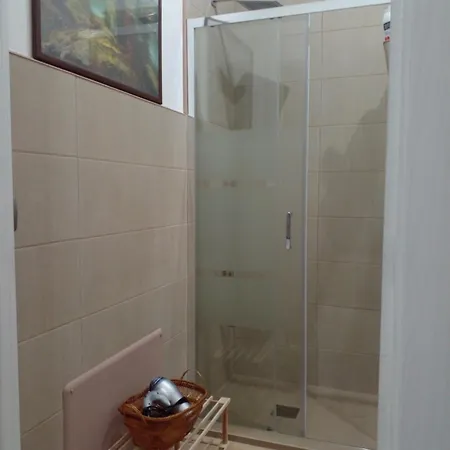 בית הארחה Locazione Turistica Madera 3*