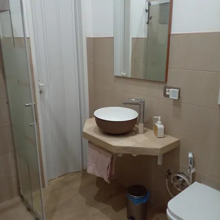 Locazione Turistica Madera בית הארחה 3*